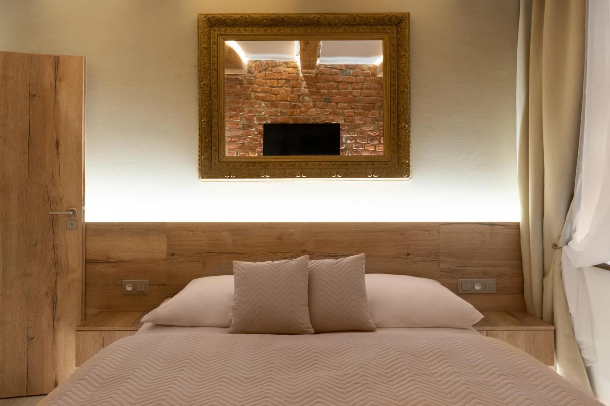 White Wolf Boutique Apartments Olomouc Extérieur photo
